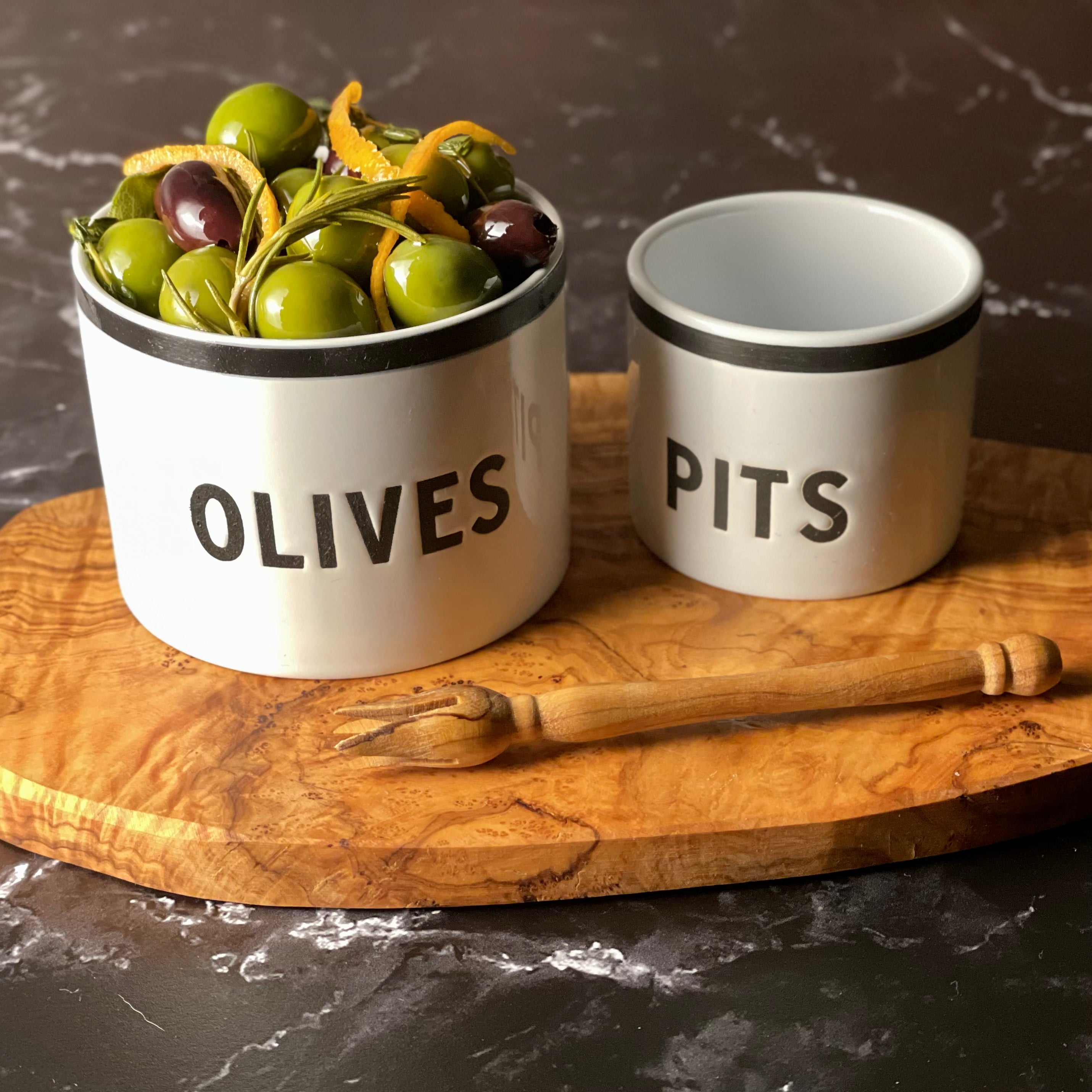 Olives & Pits Bowls Gift
