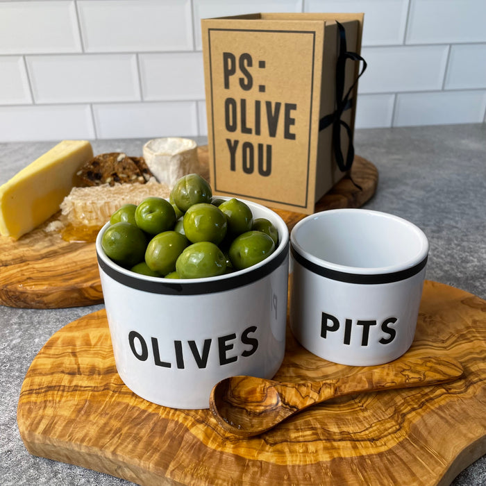 Olives & Pits Bowls Gift